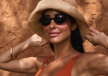 Soy editor de belleza y eso es lo que me pongo en mi bolsa de playa: protector solar invisible para un buen efecto de cara